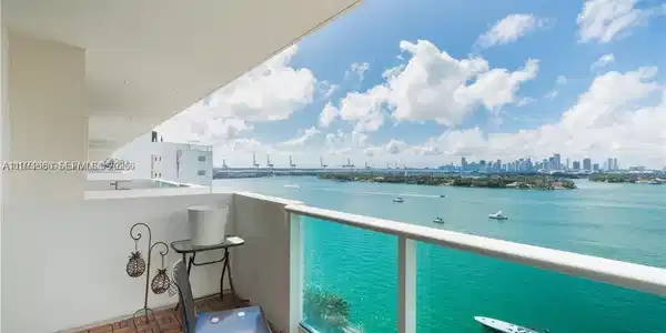1200 West Ave