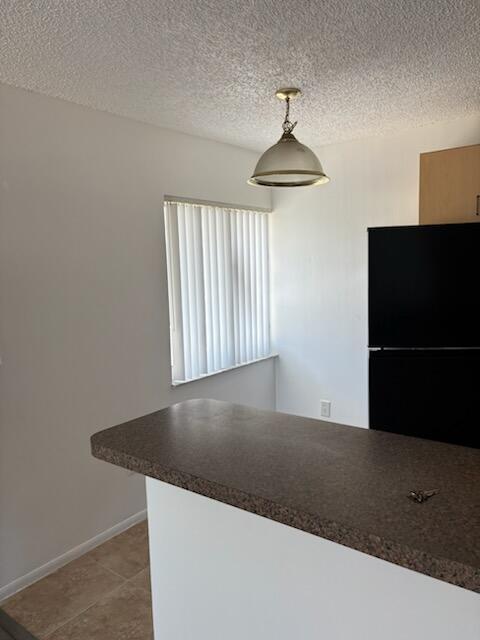 Image 3: kitchen 2