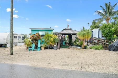 101600 Overseas Hwy Lot C63