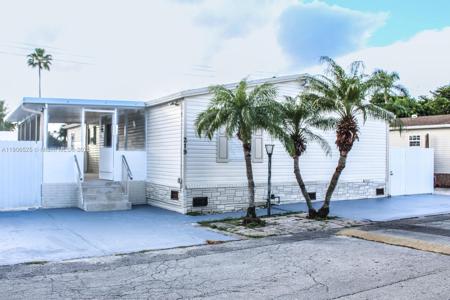 220 NE 12th AVE Lot 219