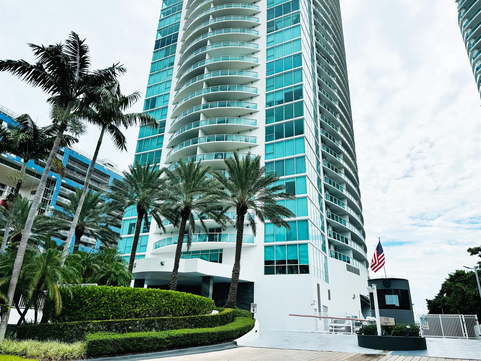 Image 2: BUILDING 2