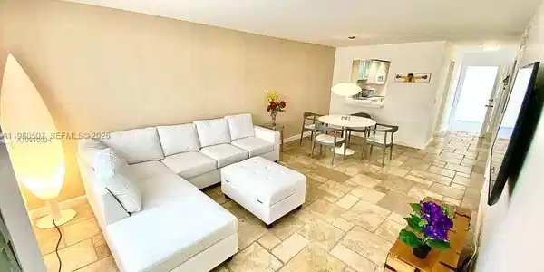 240 Galen Dr