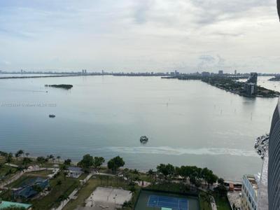 1750 N Bayshore Dr