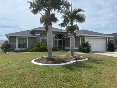4118 SW 8TH CT