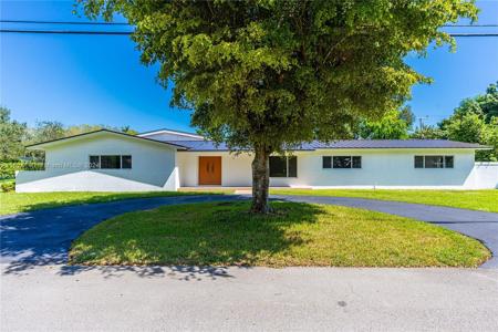 12525 SW 68 Ct