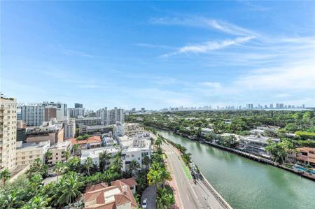 3200 Collins Ave