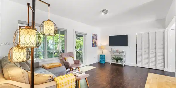 1785 Marseille Dr