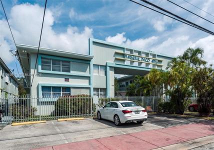 1239 Marseille Dr
