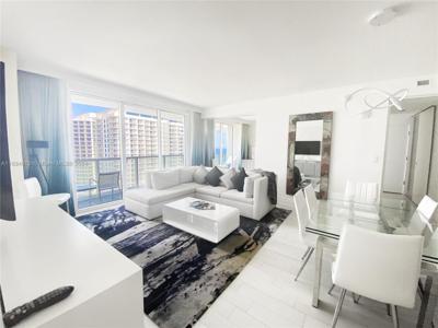3101 Bayshore Dr