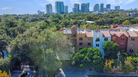 2630 SW 28th St