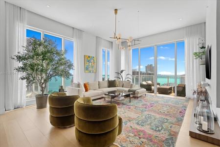 900 Brickell Key Blvd
