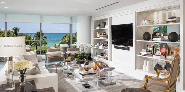 10203 Collins Ave