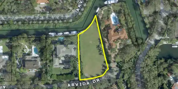 9175 Arvida Dr