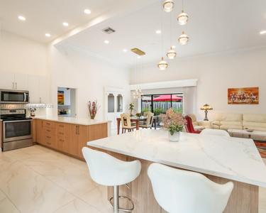 413 Leslie Dr
