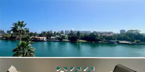 9101 E Bay Harbor Dr