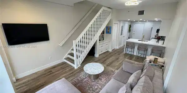 Image 4: Great Room