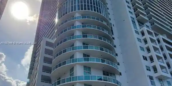 1800 N Bayshore Dr