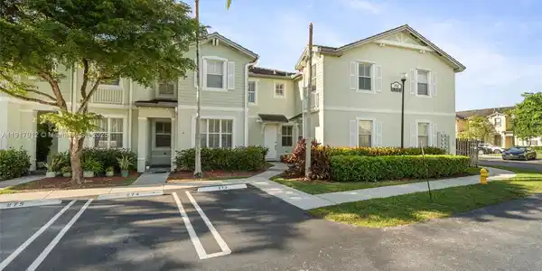 152 SE 29th Ave