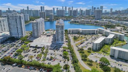 18031 Biscayne Blvd