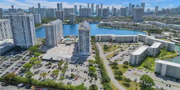 18031 Biscayne Blvd