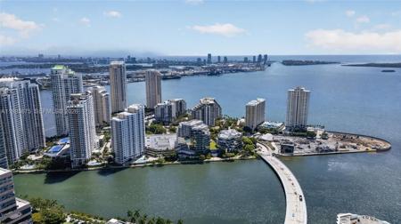 950 Brickell Bay Dr