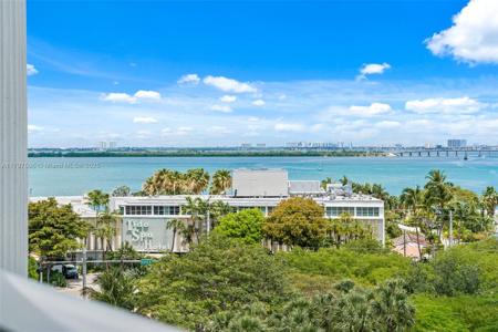 9 Island Ave