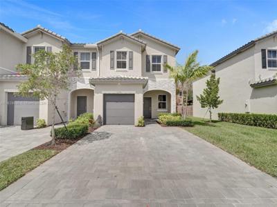 1100 SE 26th Ter