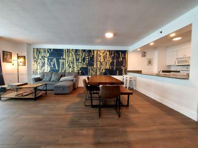 1200 Brickell Bay Dr
