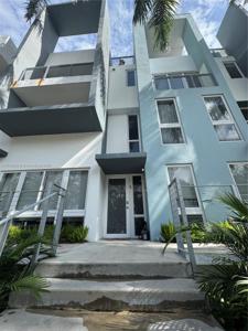 107 N Shore Dr
