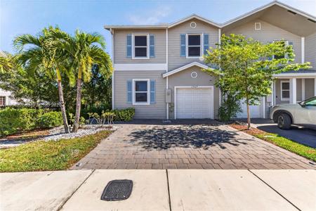 1707 SE 9th Ter