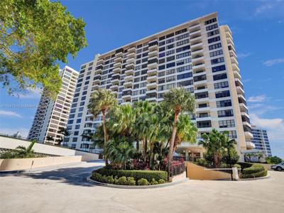 600 Three Islands Blvd