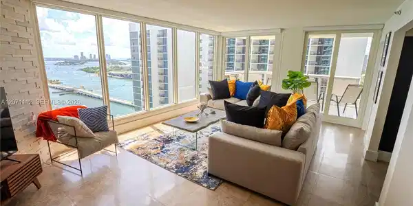 1717 N Bayshore Dr