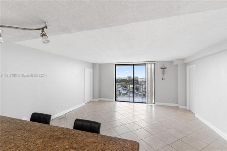 13499 Biscayne Blvd
