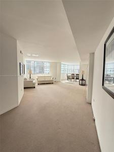 825 Brickell Bay Dr