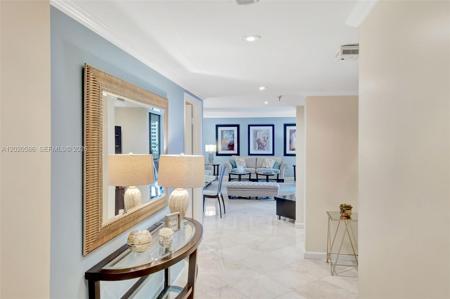 520 Brickell Key Dr