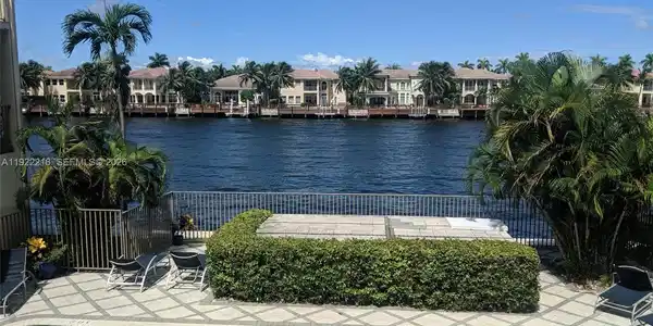2200 S Ocean Dr