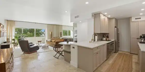 3 Island Ave