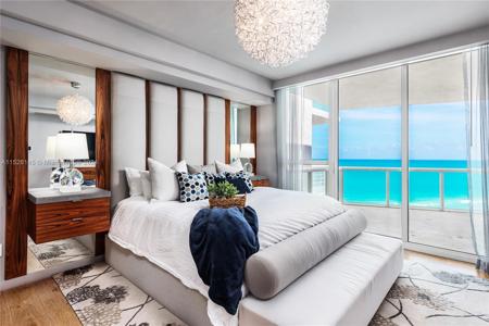 3801 Collins Ave