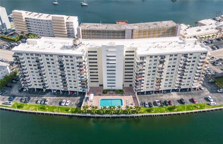 401 Golden Isles Dr