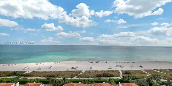 5959 Collins Ave