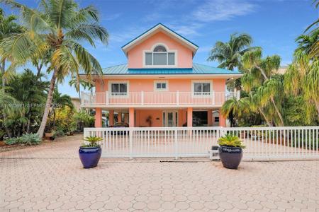 1218 Mockingbird Rd