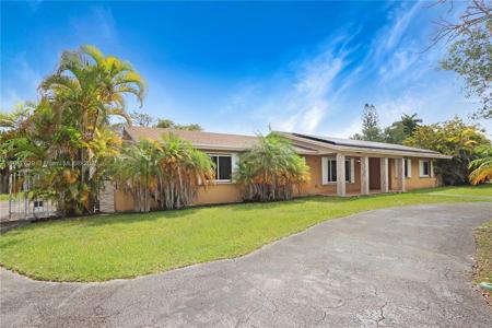17501 SW 89th Ave