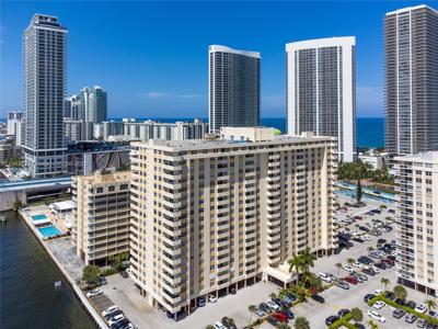 1833 S Ocean Dr