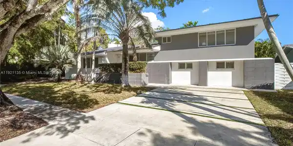 12545 Palm Rd
