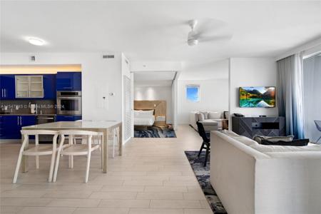 3101 Bayshore Dr