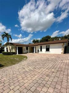 12135 Bird Rd