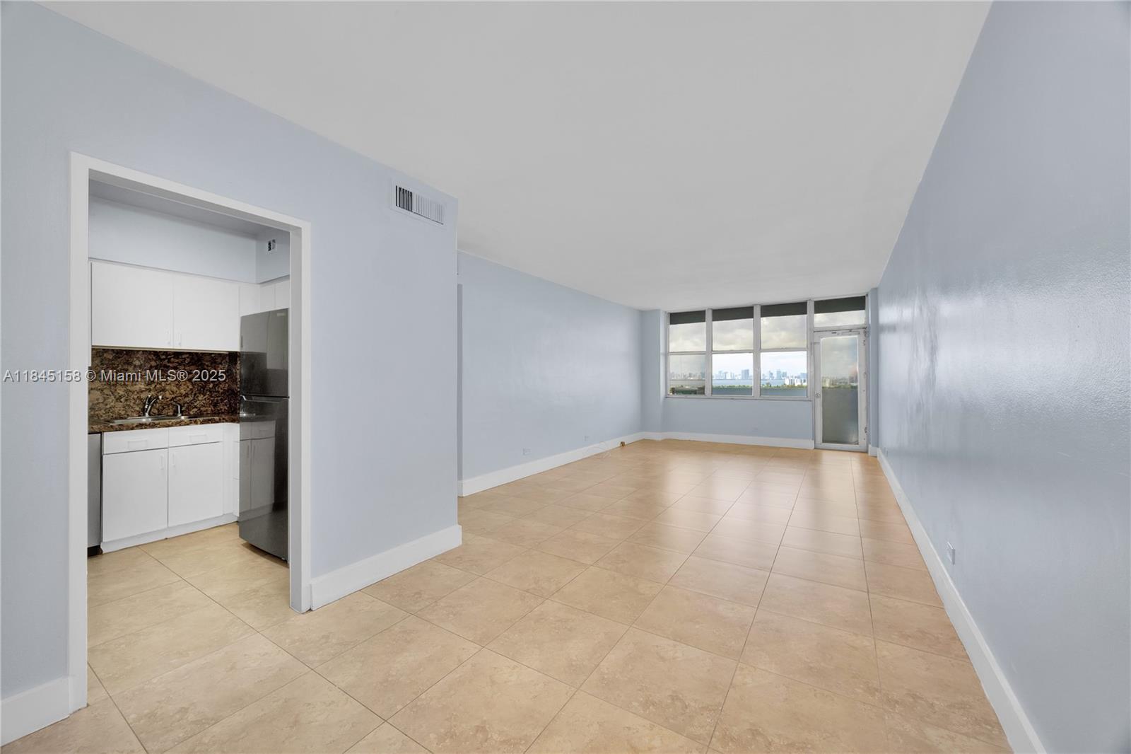Image 3: Dining /Room Living Virtually Staged