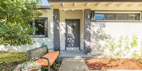 7720 SW 59th Ct