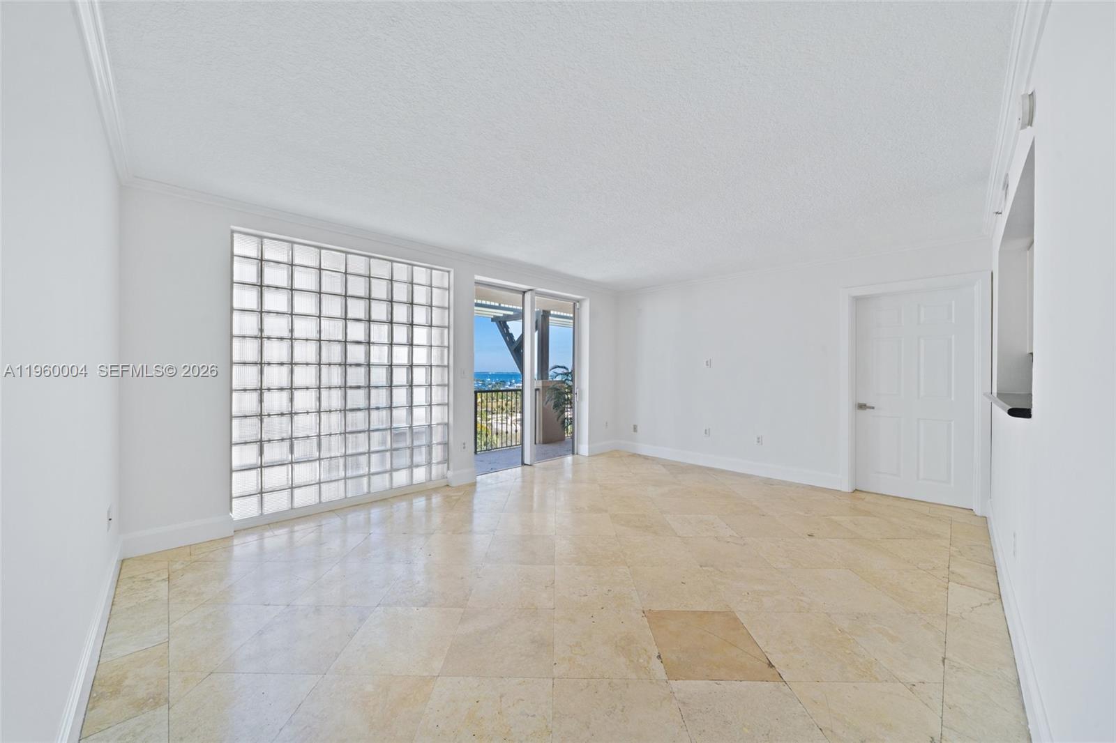 Image 3: A split floor plan maximizes space and allows enough room for living and dining space