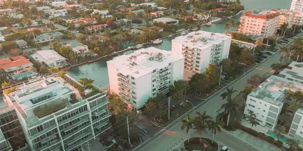 10000 W Bay Harbor Dr